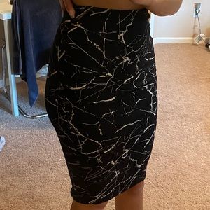 H&M marble pencil skirt